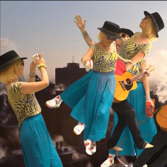 Meet your Posher, NK - Picture 7 of 16